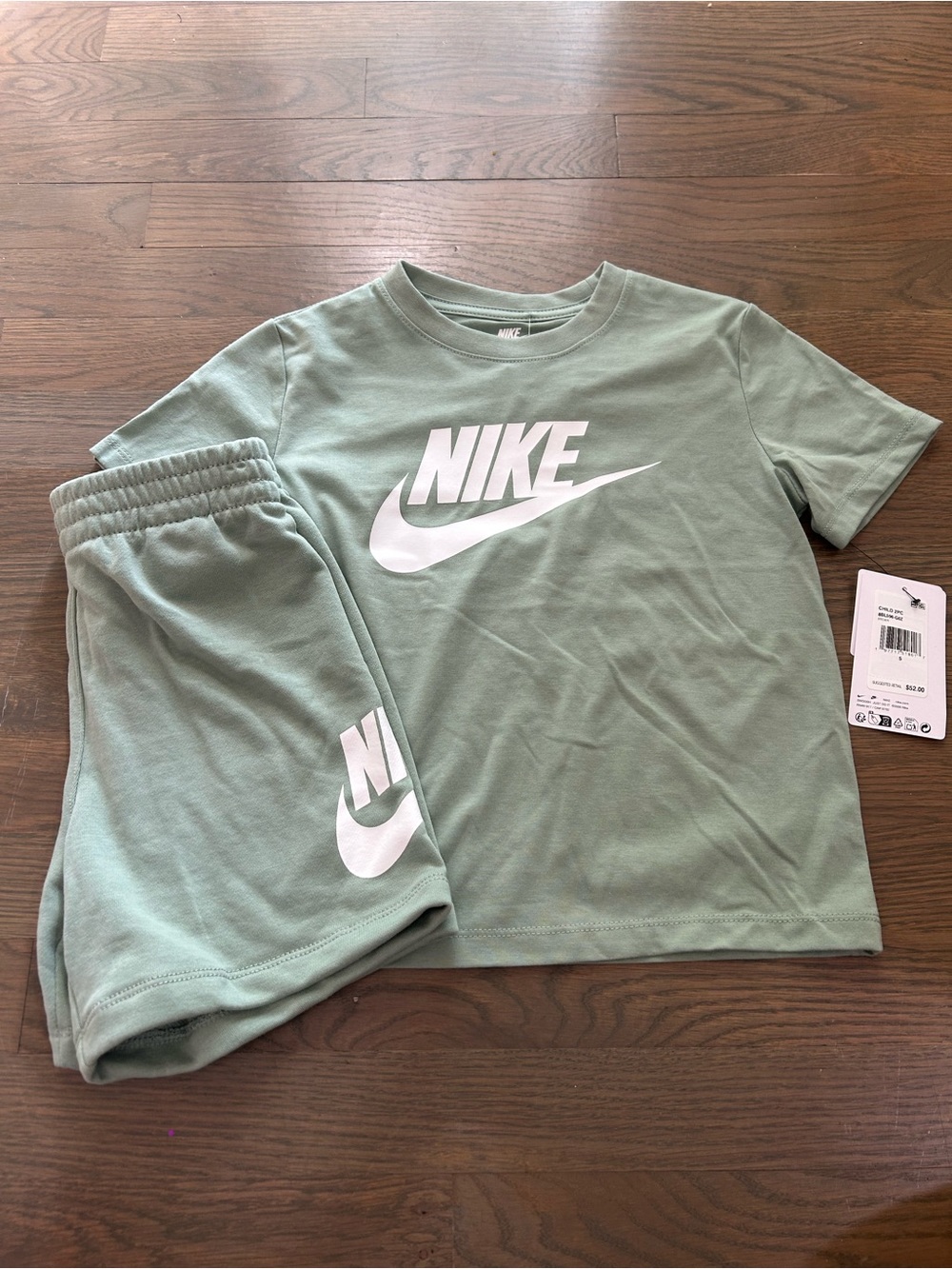NWT Nike Boys Set size 5